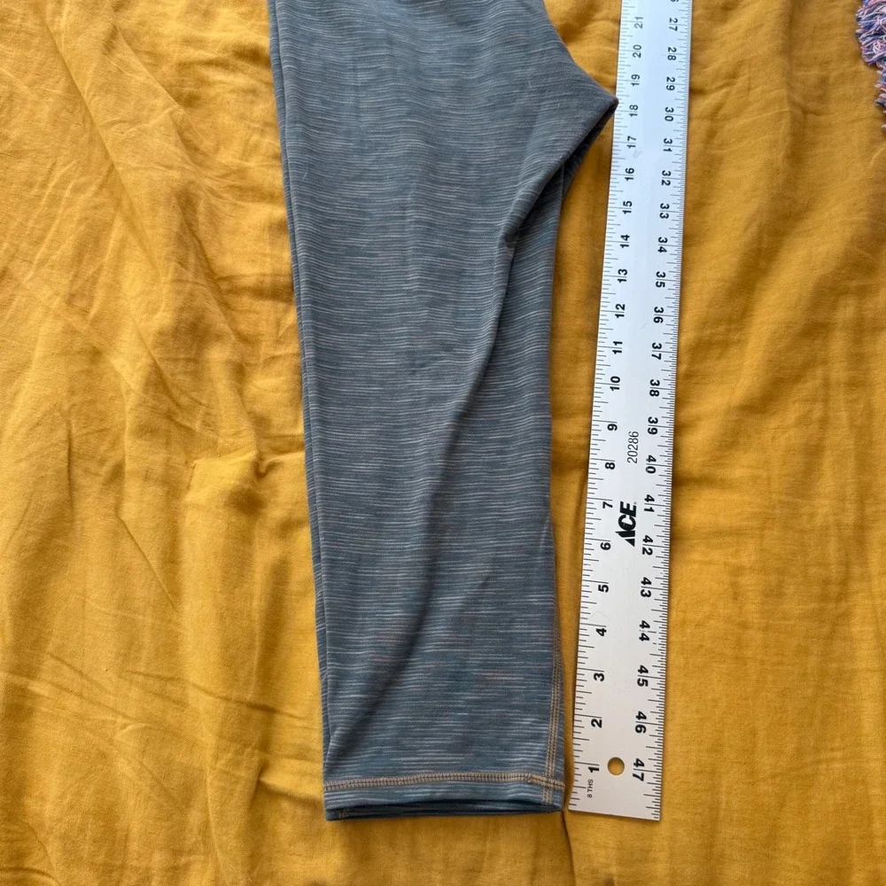 Athleta Womens Gray Space‎ Dye Cropped Leggings Capri Yoga Pants Size S